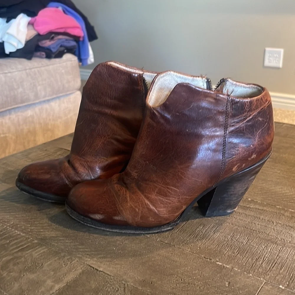 Freebirds Detroit cognac ankle boots